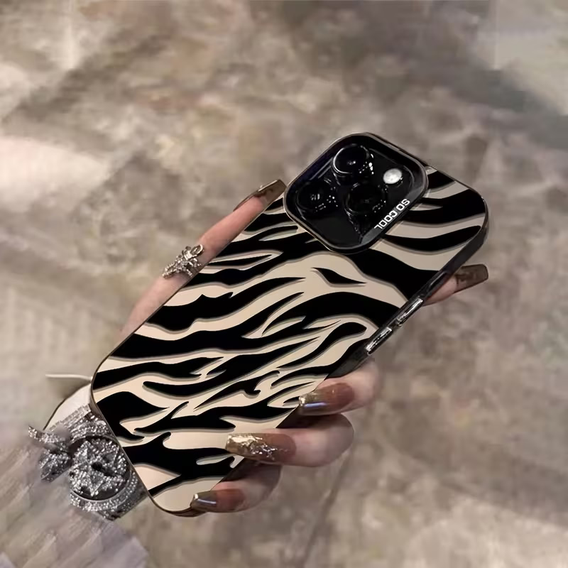 Zebra Pattern Black Advanced I - огляд і ціна Apple Iphone 15 Pro Max